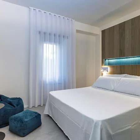 Velino Business 3*